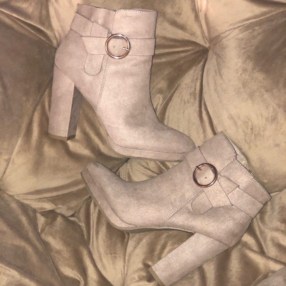 Lauren Conrad Boots Size 6.5